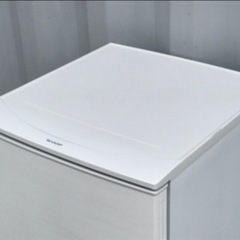 E431◇シャープ◇2ドア冷蔵庫◇137L◇2018年製◇どっちもドア◇SJ-D14D-W