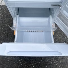 ▼値下げ▼冷蔵庫 ヤマダ 2023年 YRZ-F17J 179L キッチン家電 れいぞうこ【安心の3ヶ月保証★送料に設置込】💳自社配送時🌟代引き可💳※現金、クレジット、スマホ決済対応※