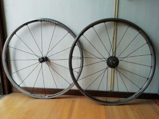 シマノ アルテグラ SHIMANO ULTEGRA  ホイール前後 WH-6800 622×15C （スプロケットCS-6800付き）ロードバイク用