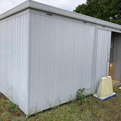 受け渡し決定しましたイナバ物置80％off美品の部類かと条件厳し目