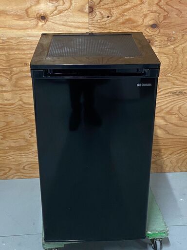 アイリスオーヤマ　IUSD-6B-B　2023年製　冷凍庫　85L　ブラック　131