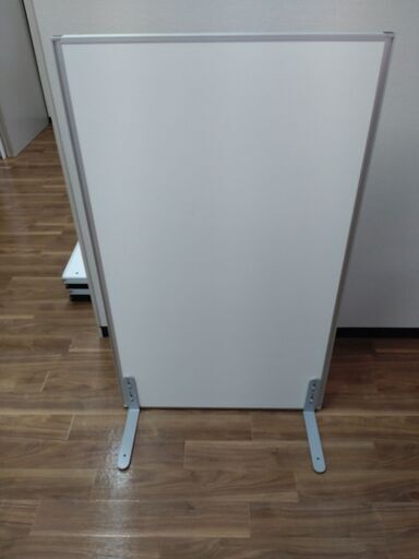 ローパーテーション ホワイト 1,000円 22日まで出品①