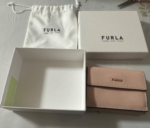 FURLAの財布