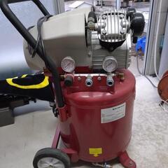 さらに値下げ100vエアーコンプレッサー さらに値下げ100vエアーコンプレッサー