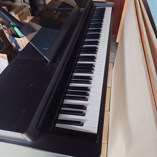 ヤマハ　電子ピアノ　Clavinova CLP-550