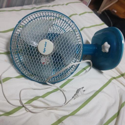 扇風機１３００円