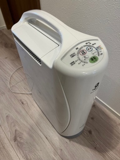 コロナ社衣類乾燥除湿器