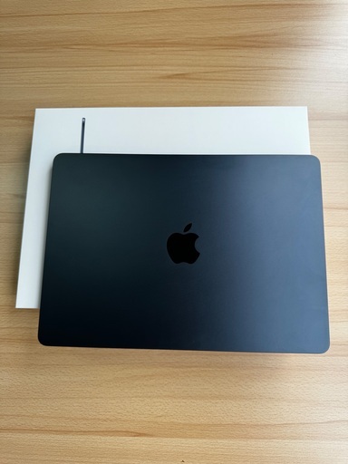 M2チップ搭載13インチMacBook Air ミッドナイト 美品】M2チップ搭載13