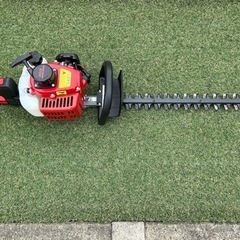 【受渡し確定しました】エンジン式ヘッジトリマー　刈払い機　