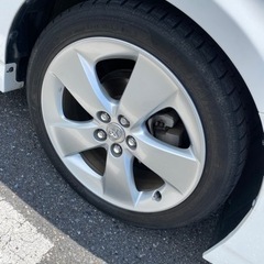 30プリウスツーリング車のパーツ タイヤ、ホイール