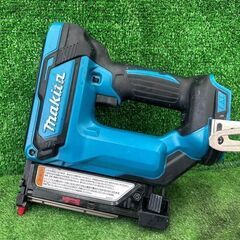 マキタ makita PT353DZ 本体のみ 18V 充電式ピンタッカー【野田愛宕店】【店頭取引限定】【中古】ITISXQ9GWODK