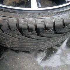 プリウス19インチタイヤホイール4本セット