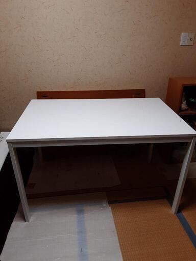 値下げしました。 伸長式テーブル 120/180×75cm 高さ73cm