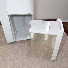 🍎シャープ 衣類乾燥除湿機 プラズマクラスター 12L CV-H120W