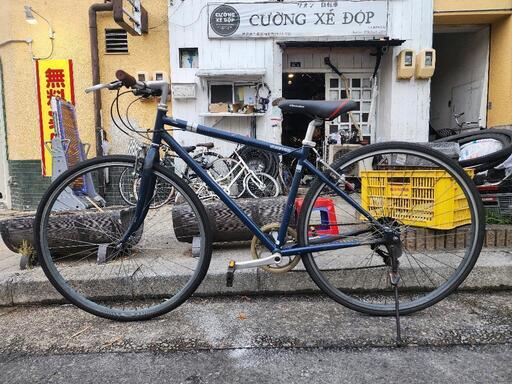 自転車クロスバイク　７００ｘ２８ｃ　6変速　青　配達可能