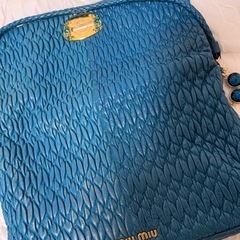 miumiuクラッチバッグ7/3まで
