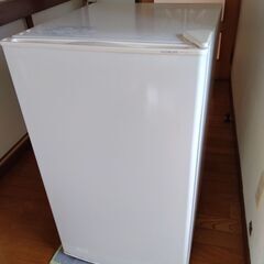 日立 2005年製 82L 冷凍庫。無料でお譲りします。