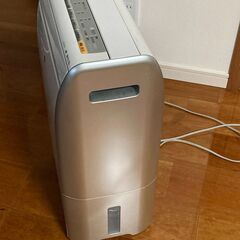 Panasonic 衣類乾燥除湿機 : ハイブリッド方式除湿乾燥機 F-YHHX120