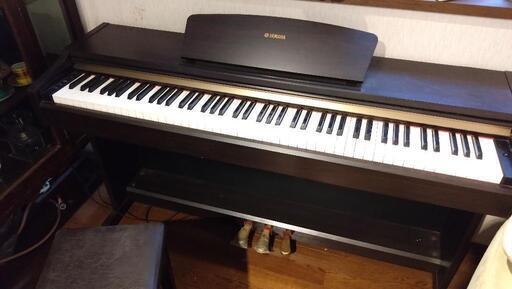 ヤマハ　電子ピアノ　YDP−１２３　中古品