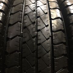 GOODYEAR CARGO PRO 195/80R15 107/105N LT 15インチ 夏タイヤ 4本 23年製 バリ溝 ハイエース キャラバン等　(VTG816) 