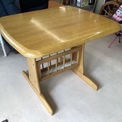 美原店 ダイニングテーブル 引き出し、コンセント付き テーブルのみ