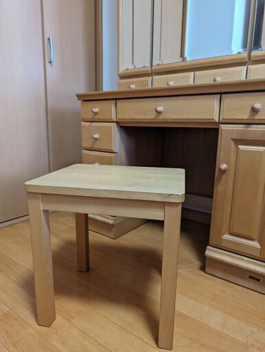 CHARDONNAY(シャルドネ) 自然素材の家具 半三面ドレッサー アッサム