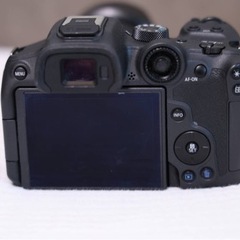 EOS R7 RF-S18-150 IS STM レンズキット外箱付き