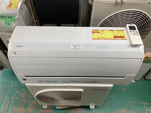 K05384　中古エアコン 東芝 2019年製 主に6畳用 冷房能力 2.2KW / 暖房能力 2.2KW