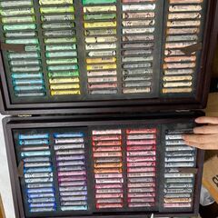 中古＞ソフトパステル【最高級ブランド「レンブラント」】143色150本