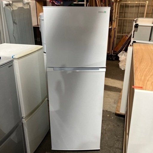 K2406-760　HERB Relax ノンフロン冷凍冷蔵庫 YRZ-F23E1 2018年製 225L 2ドア キズ汚れ有り