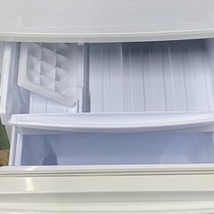 SHARP　シャープ　冷蔵庫　137L　2ドア　SJ-D14C-W　ホワイト　2017年製　164