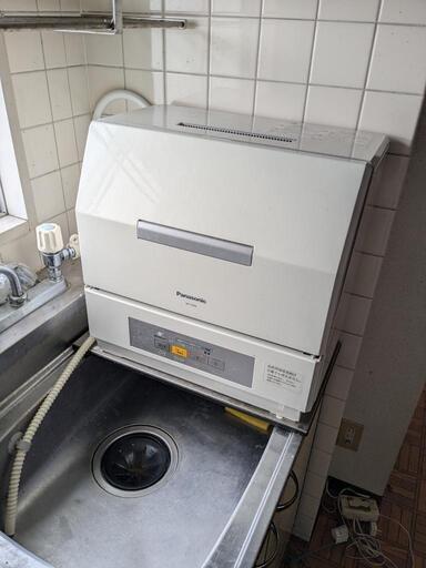 パナソニック\t食器洗い乾燥機 NP-TCR4 \t専用台　バルブ用分岐栓付き\t\t\n\n