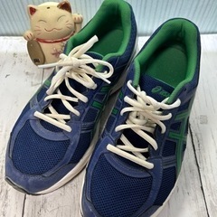 ファッション SALE！運動靴　asics　28.5　