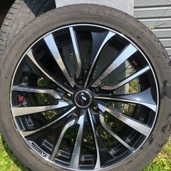 値下げ！　LEONIS 18x8J  PCD114.3 5穴