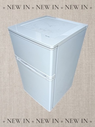 八4122【中古品】ELSONIC  2019年製　家庭用ノンフロン冷凍冷蔵庫  83L  EJ-R832w  外形寸法　幅480㎜  奥行き495㎜  高さ850㎜　　Ⓜ️J