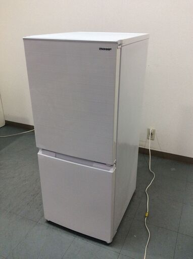 (7/6受渡済)JT9020【SHARP/シャープ 2ドア冷蔵庫】美品 2021年製 SJ-D15G-W 家電 キッチン 冷蔵冷凍庫 左開き 152L