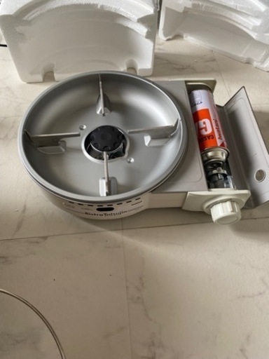 カセットコンロ、フタ付き
