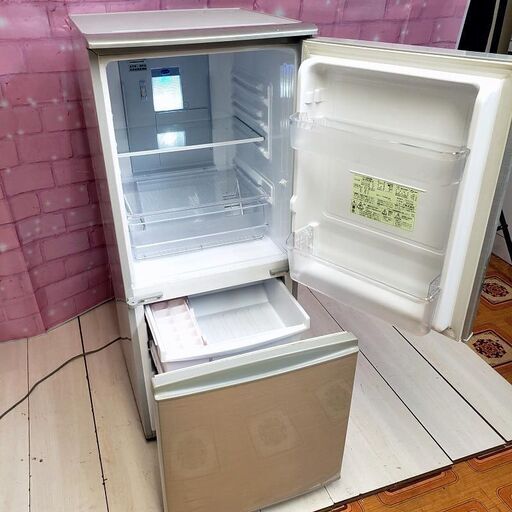 シャープ プラズマクラスター 冷凍冷蔵庫 137L シルバー  どっちもドア SJ-PD14W-S
