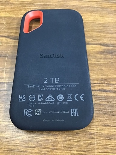 SanDisk エクストリームポータブルSSD 2TB SDSSDE61-2T00