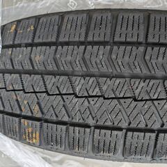 スタッドレスタイヤ（175/65R15）ホイール付