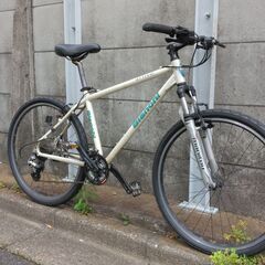 ビアンキ　ATTIVO　２６インチのMTB　前後タイヤ新品交換済みです。
