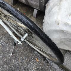 クロスバイク　７００ｘ２８ｃ　7変速　フレーム　アルミ　配達可能