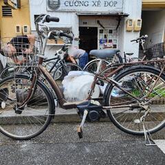 電動アシスト自転車 ブラウン 26インチ 前カゴ付きバッテリー、充電器付き 電動自転車 26インチ バッテリー 充電器 カギ カゴ 付き 茶色 3変速
