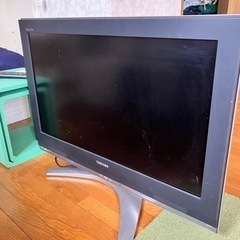 東芝　32v液晶テレビ