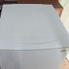 シャープ　冷凍冷蔵庫　SJ-d14E　2019年製