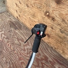 取引中 イセキ （ゼノア ） エンジン式 刈払機 CZX2600H