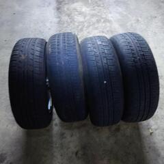  夏タイヤ４本 175/65/14