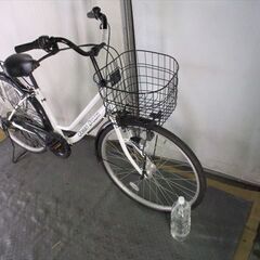 D606 ☆限定特価☆ 中古自転車 ホワイト【26インチ 軽快車 6段 LEDオート