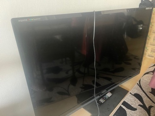SHARP 60型テレビ　亀山モデル　2012年