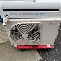 ☆中古￥25,800！TOSHIBA 8畳用2.5kwルームエアコン 家電 2018年製 RAS-
